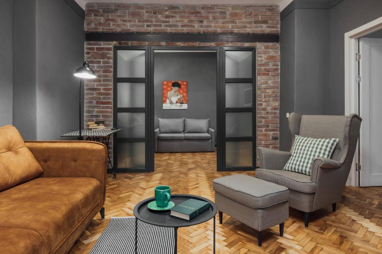 Apartment On Hnatiuka With Parking Leopoli Esterno foto